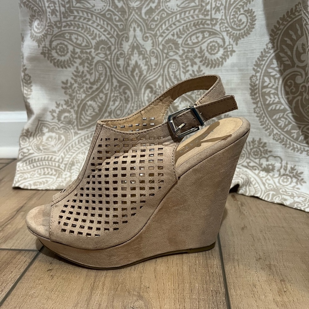 Chinese Laundry Suede Beige Wedges
